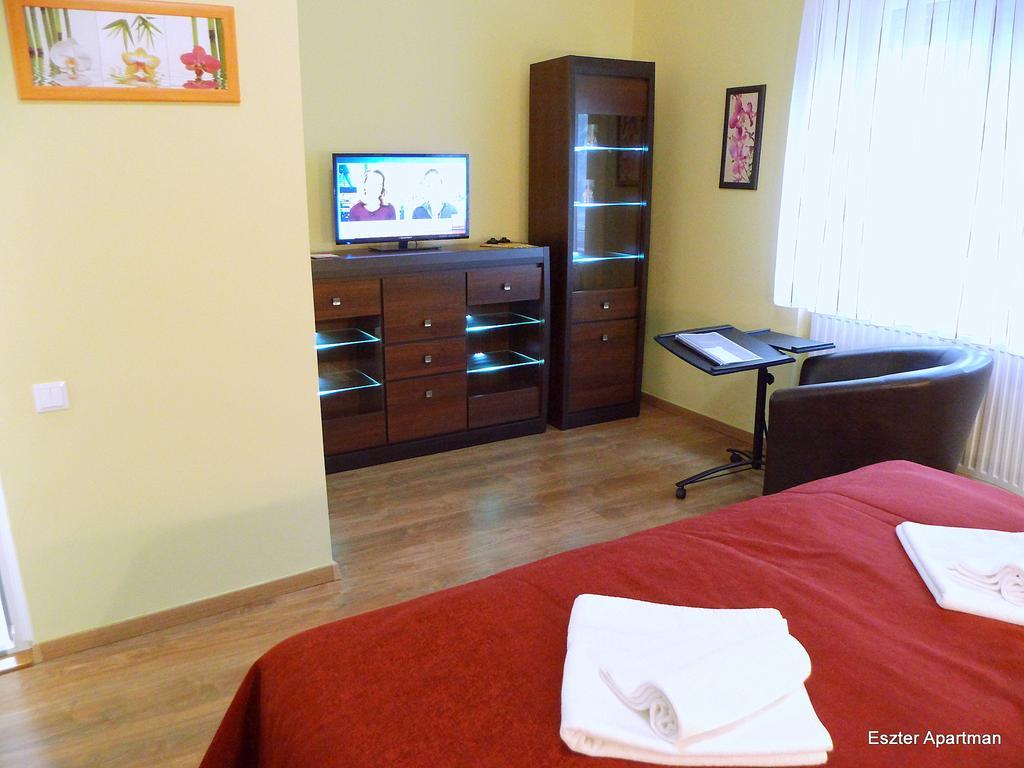 Eszter Apartman Bekescsaba Ngoại thất bức ảnh